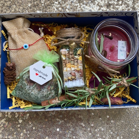 New Year 🎊Abundance, Prosperity, protection and Luck celebration kit. - Picture 11 of 15
